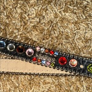 Elegant Black Belt with Vibrant Gem Accents